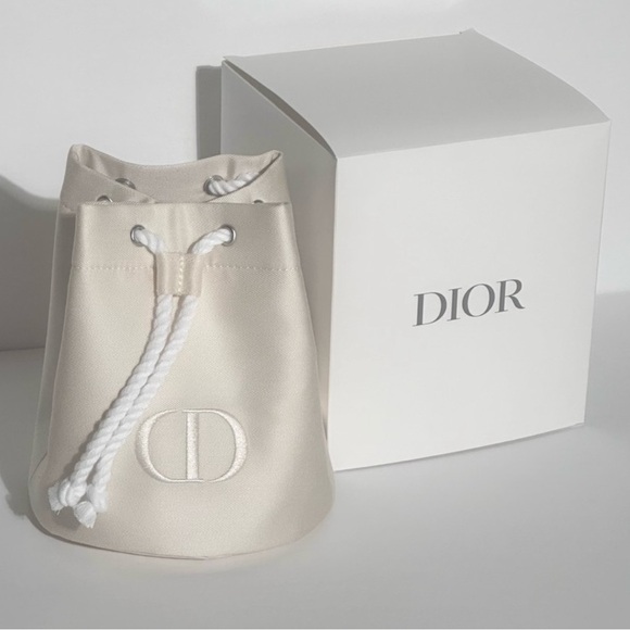 New Dior Bucket Pouch Set - Picture 9 of 9